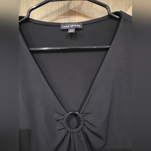 Lane Bryant V Neck Keyhole Blouse Black Size 18/20 - Picture 2 of 5